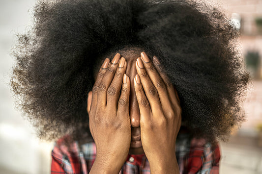 Cheveux bouclés, afros ou crépus : le soin de botox capillaire est-il bon pour vous ?