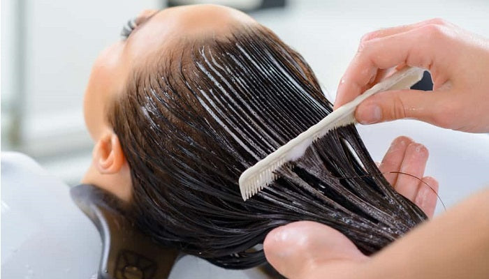 Collagène : un allié pour des cheveux sains et forts